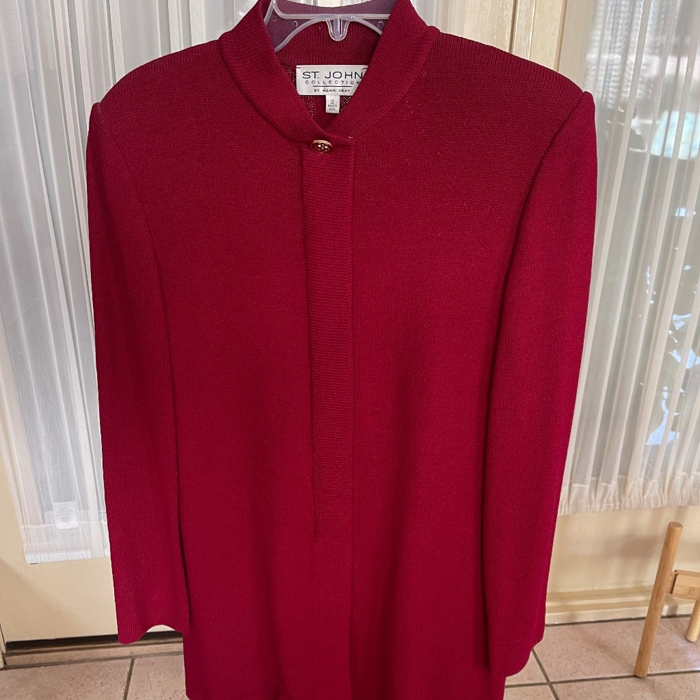 St. John 3 Piece Knit Suit Size 12 Red